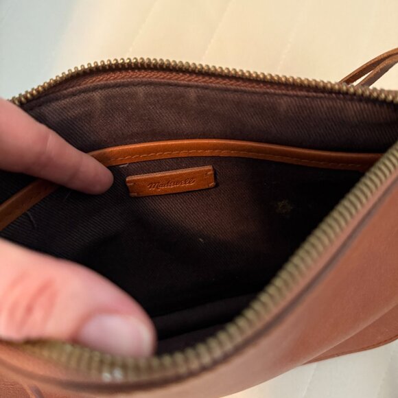 Madewell The Simple Crossbody Leather Bag - Picture 2 of 5